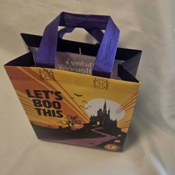 Disney 2024 Mickey's Not So Scary Halloween Party Bag - Picture 6 of 7